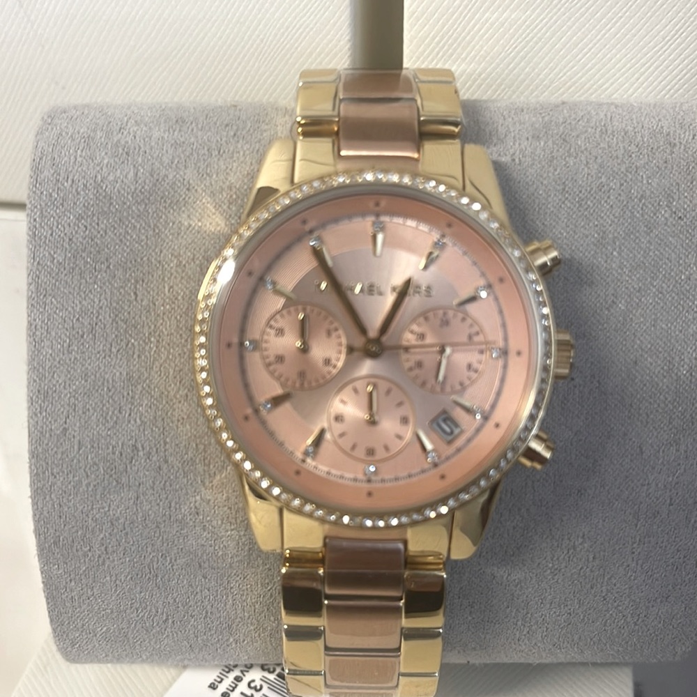 MK beautiful watch